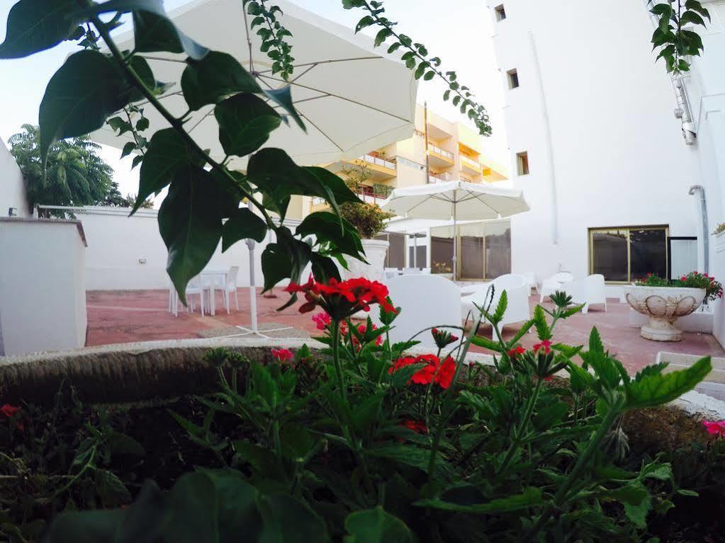 Hotel Riviera Bari Exterior foto