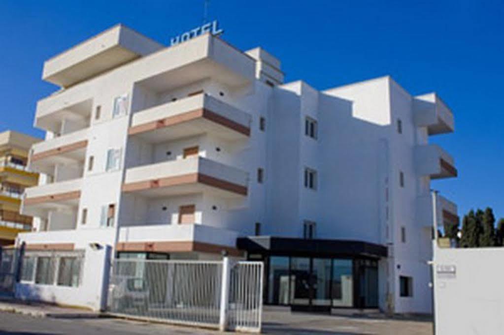 Hotel Riviera Bari Exterior foto